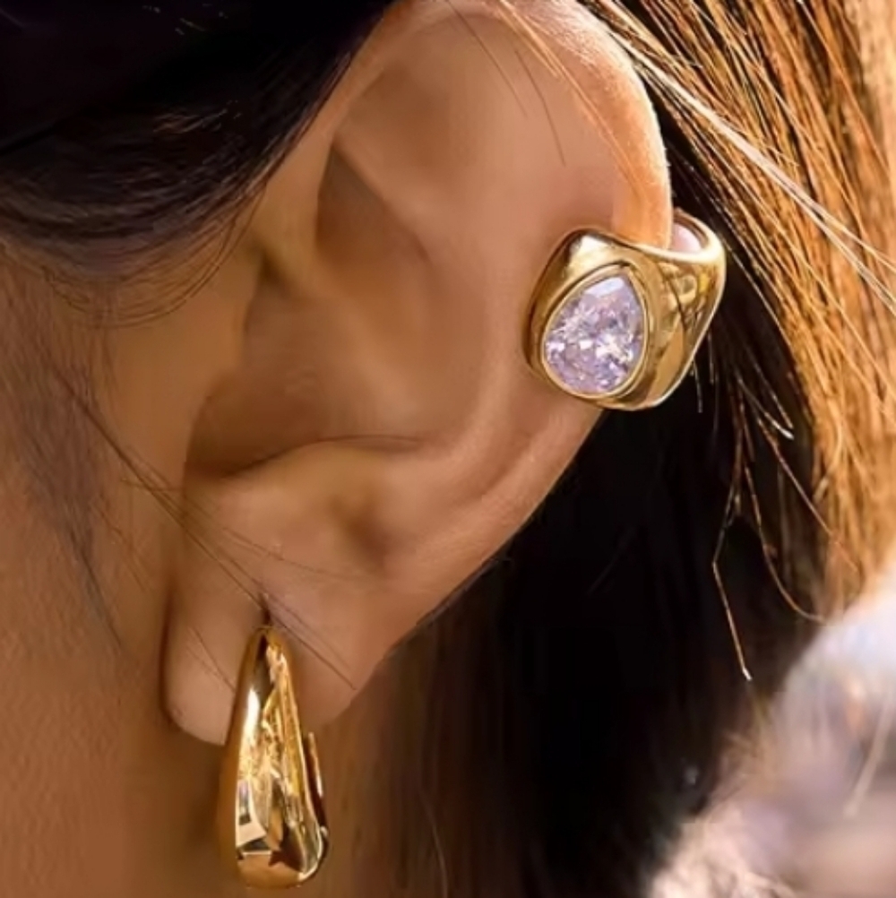 New! Bold Minimalist Chunky Ear Cuff - Gold Plated (2005a) • NWOT